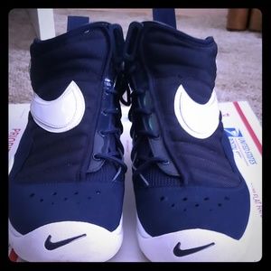Nike Air Ndestrukt Basketball Shoe
